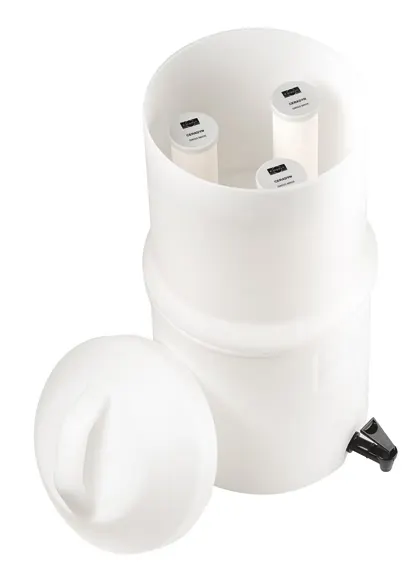 Scagaire uisce, Uisce a íonú, Scagaire uisce ceirmeach, Uisce glan