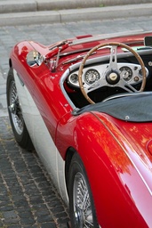 Cúram Gluaisteán Agus Seanfhathach image