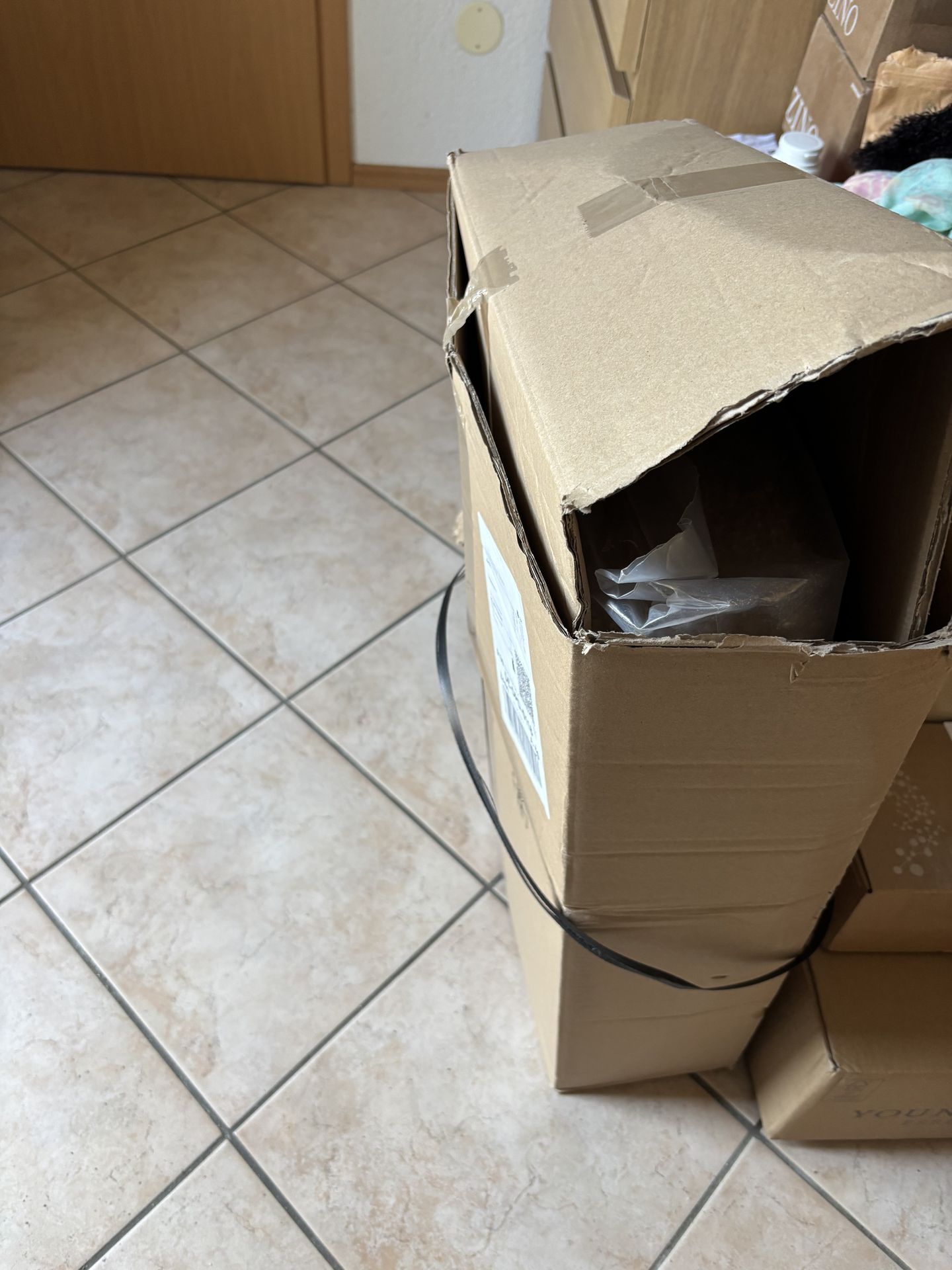 Athbhreithnigh an ceangaltán