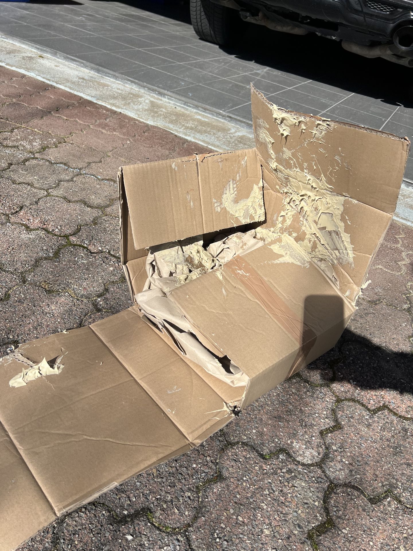 Athbhreithnigh an ceangaltán